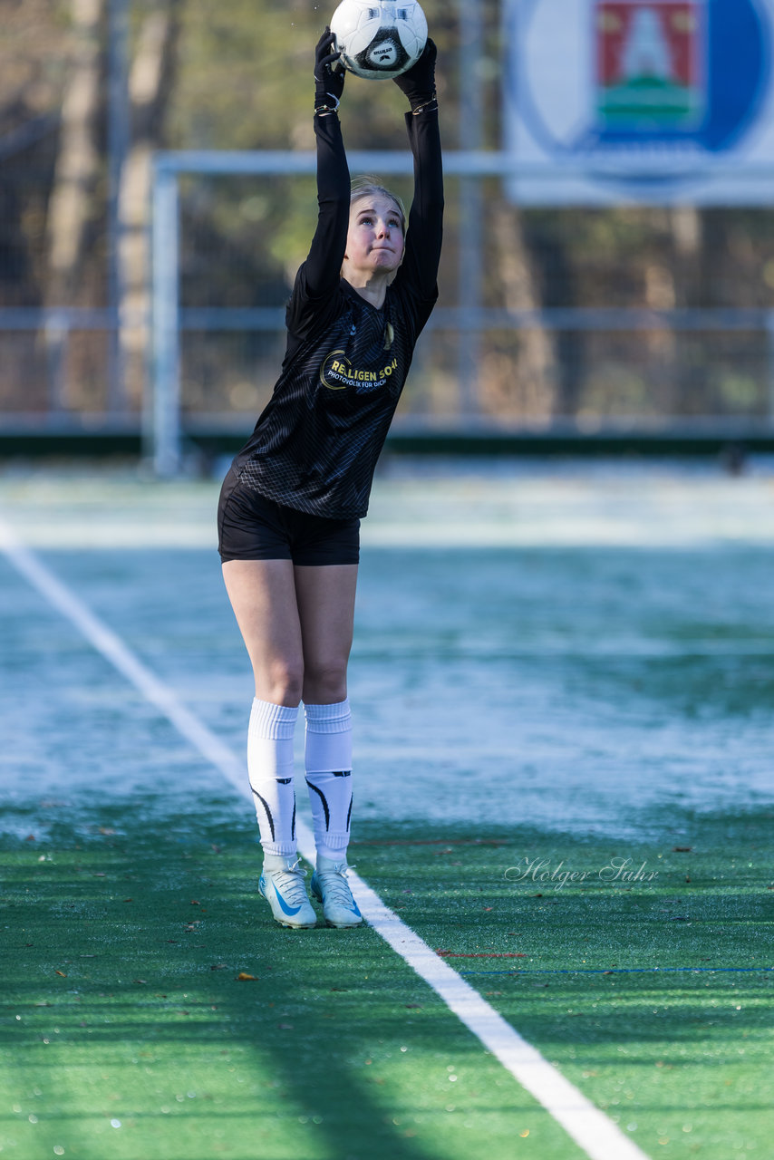 Bild 373 - wBJ VfL Pinneberg2 - Eimsbuttler TV 3 : Ergebnis: 5:0